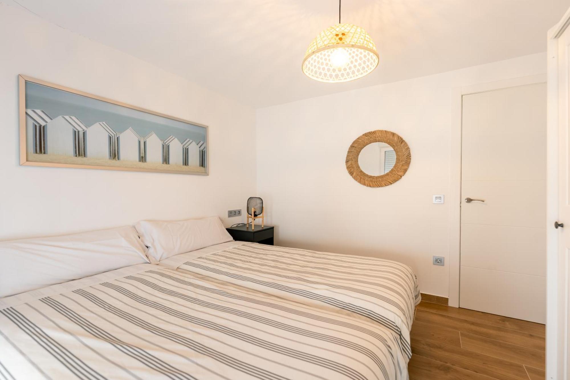Apartamento En La Playa De Бенідорм Екстер'єр фото